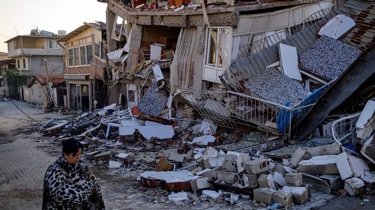 „Horší než kdykoli za 12 let války.“ Sýrie i po zemětřesení doplácí na politiku